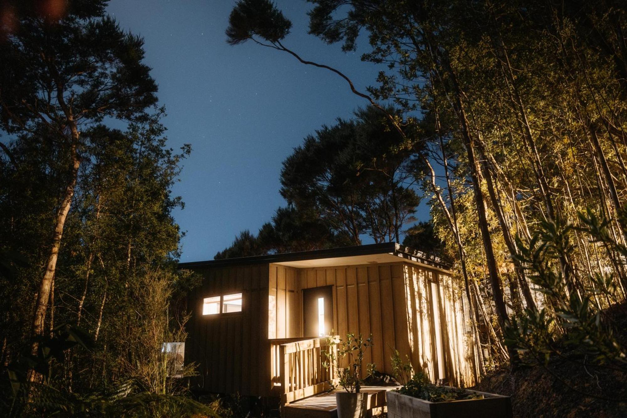 Opua Treehouse Hideaway At Rekindle Tree Houses מראה חיצוני תמונה